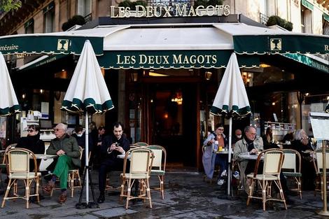 罰金は5万ドル、飲食店の「衛生パス」導入で美食の国フランスが終わる？