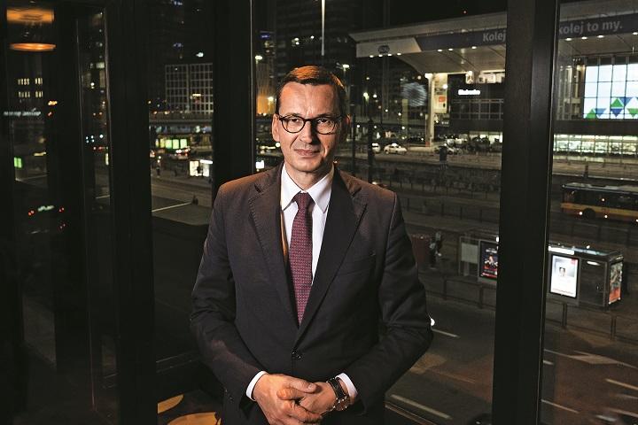 ポーランドのモラウィエツキ首相 ポーランドのモラウィエツキ首相