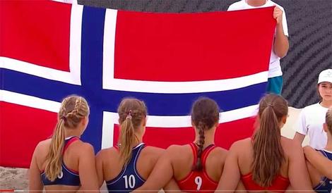「無駄に性的」罰金覚悟でビキニ拒否のノルウェー女子ビーチハンド代表