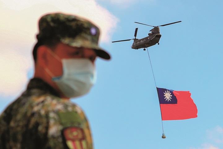 台湾軍ヘリ 台湾軍ヘリ