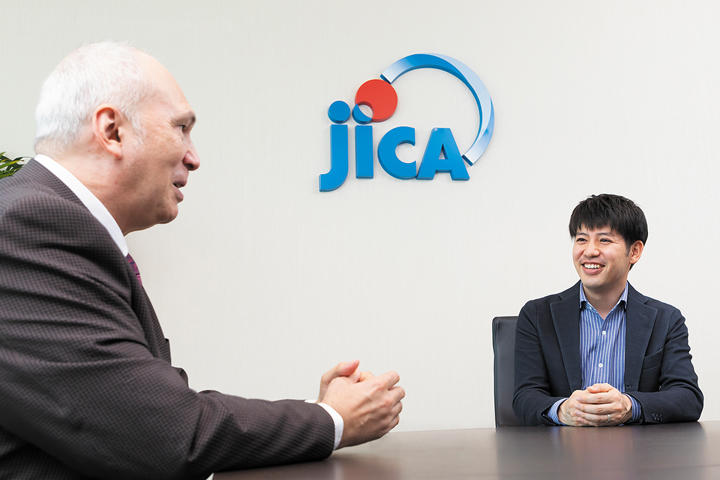 モーリー・ロバートソンが聞く、JICA海外協力隊が「可能性の最前線」である理由|ニューズウィーク日本版 オフィシャルサイト