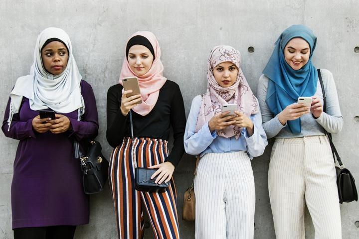 こんなイスラム女性たちがアプリで 競売 されている Itの進化が女性に危機をもたらす ニューズウィーク日本版 オフィシャルサイト こんなイスラム女性たちがアプリで 競売 されている Itの進化が女性に危機をもたらす ニューズウィーク日本版 オフィシャルサイト