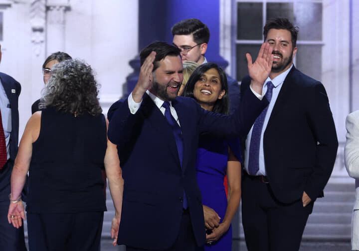 共和党大会のバンス夫妻