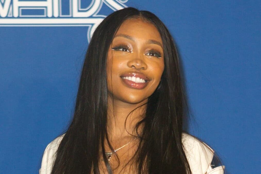 Interview Issue 561 – SZA – Summer 2025 – GUDBERG NERGER シザ レア