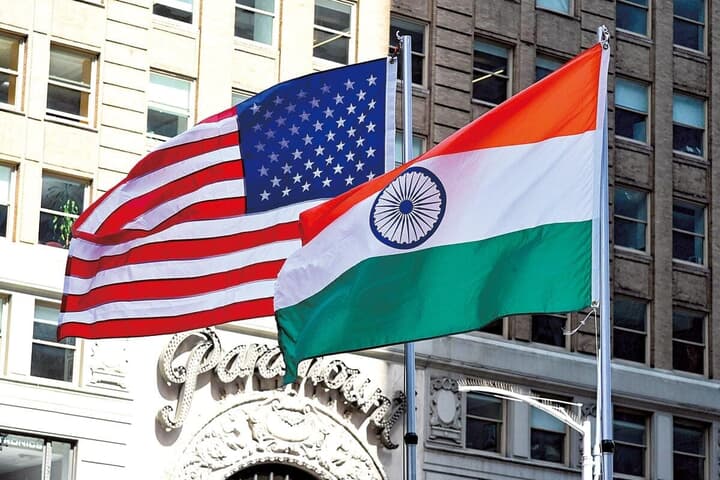 アメリカとインドの国旗