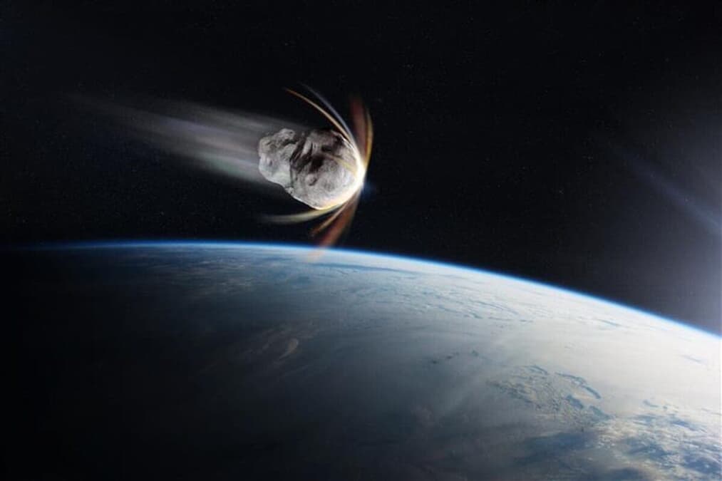 9月23日に大量の隕石が地球に接近していたNASAは衝突可能性のある