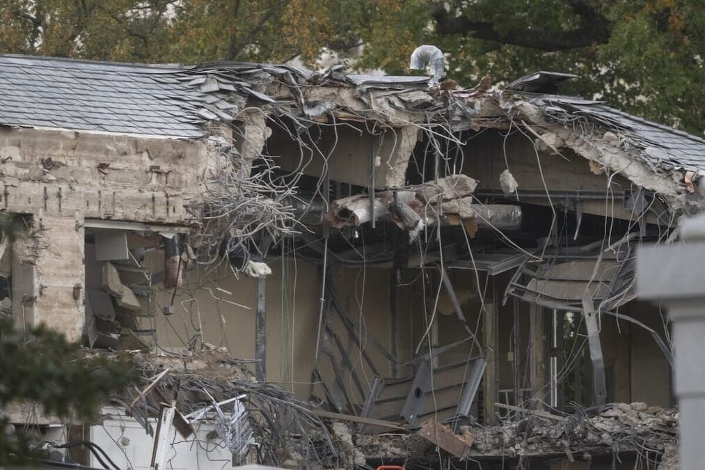 やっぱり王様になりたい！ホワイトハウスの一部を破壊してトランプが