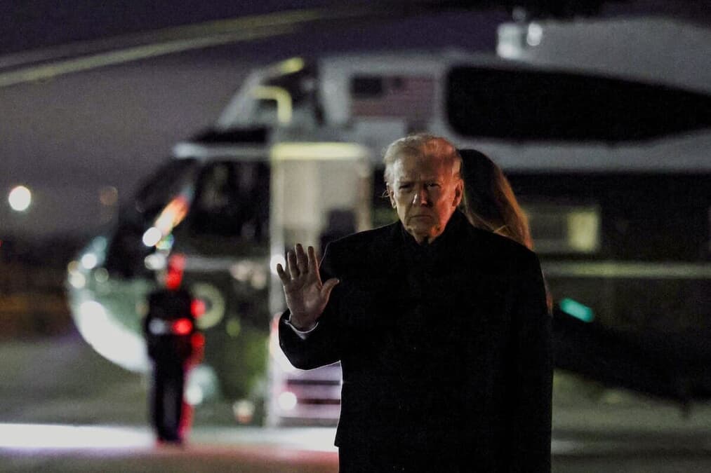 新品　ご当地トランプ　まとめ売り Amazon.co.jp: トランプ大統領 キーホルダー/ドナルド トランプ TYPE6