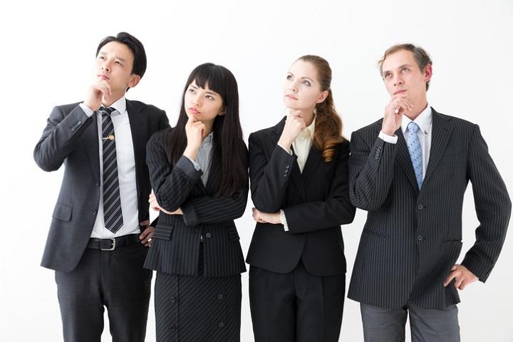 日本人と白人(イメージ) 日本人と白人(イメージ)