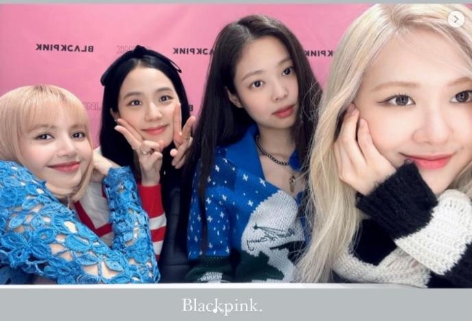 BLACKPINKの新グッズは買わないで！ なぜファンたちが「不買運動」するのか？