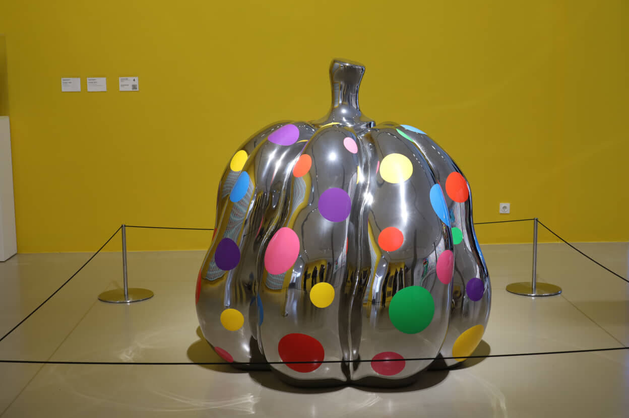 ハノーファー・シュプレンゲル美術館 「Niki．草間．村上．Love You