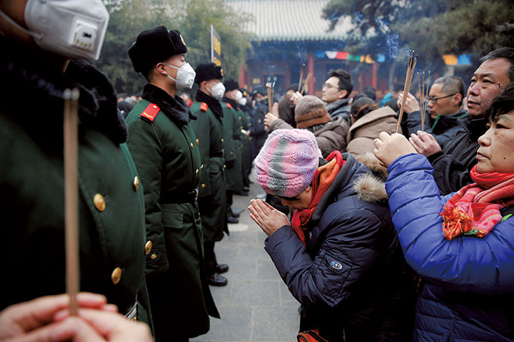 神仏をも恐れぬ中国の監視と弾圧、ビッグデータをフル活用 神仏をも恐れぬ中国の監視と弾圧、ビッグデータをフル活用